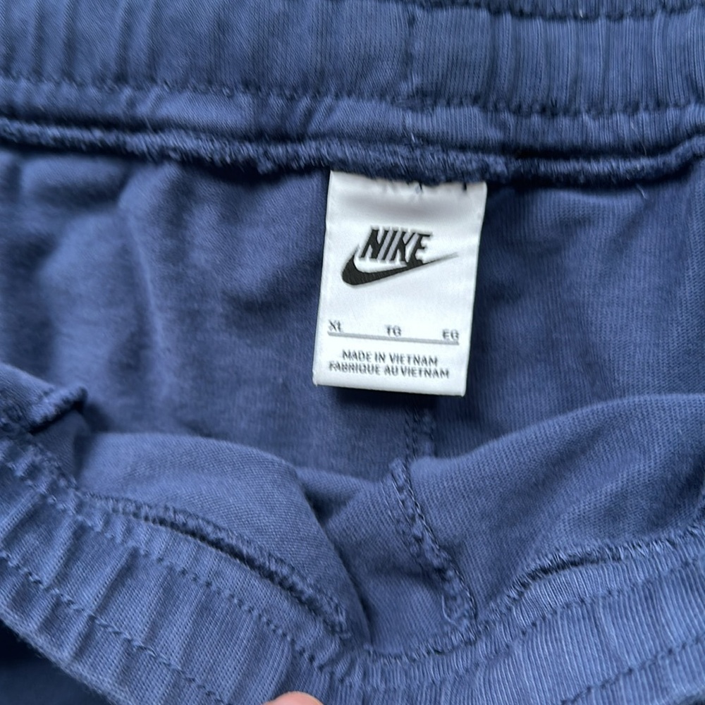 Nike Shorts - Picture 4 of 5